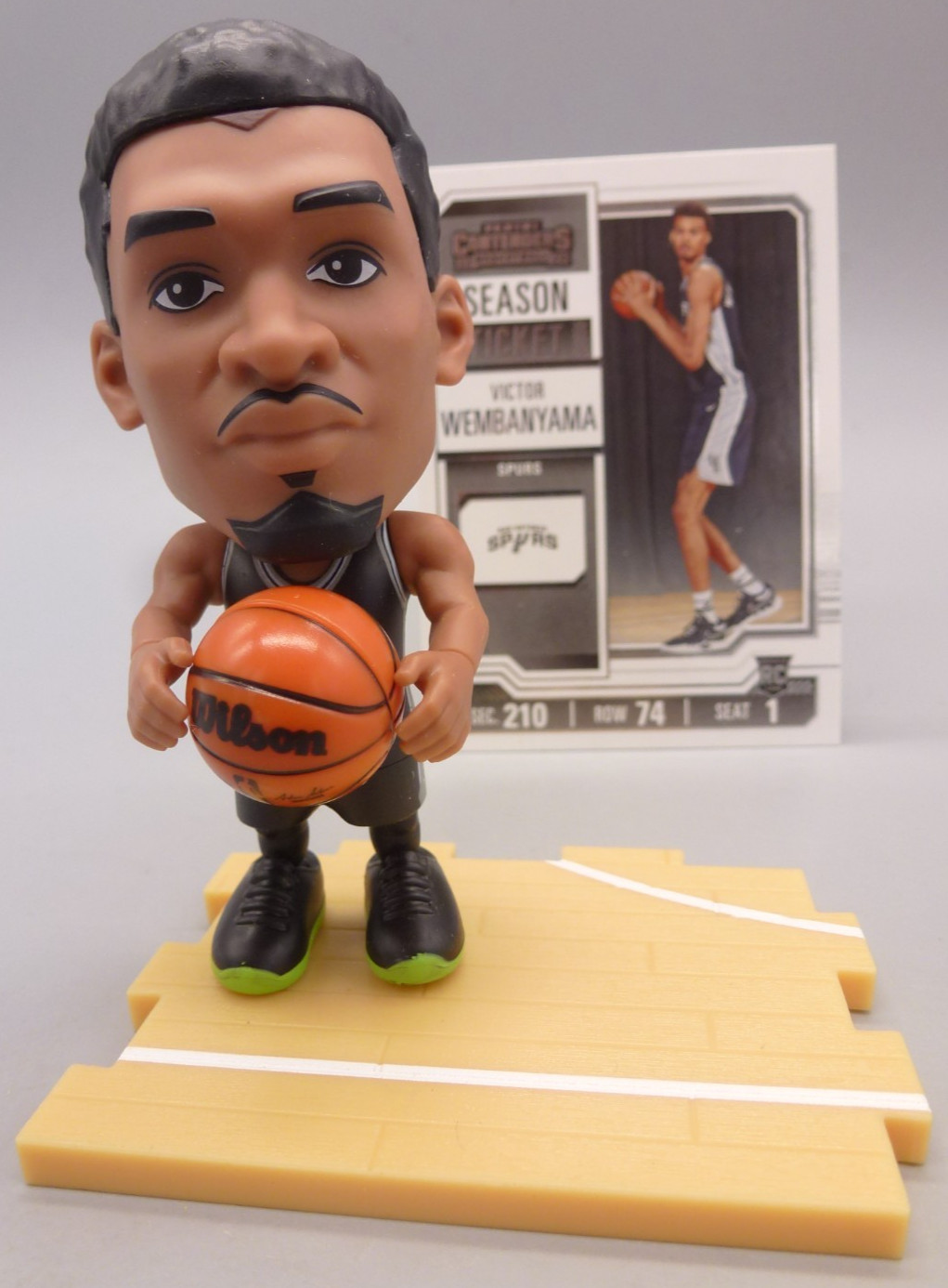 LOOSE ZURU NBA BALLER FIGURE VICTOR WEMBANYAMA SAN ANTONIO SPURS