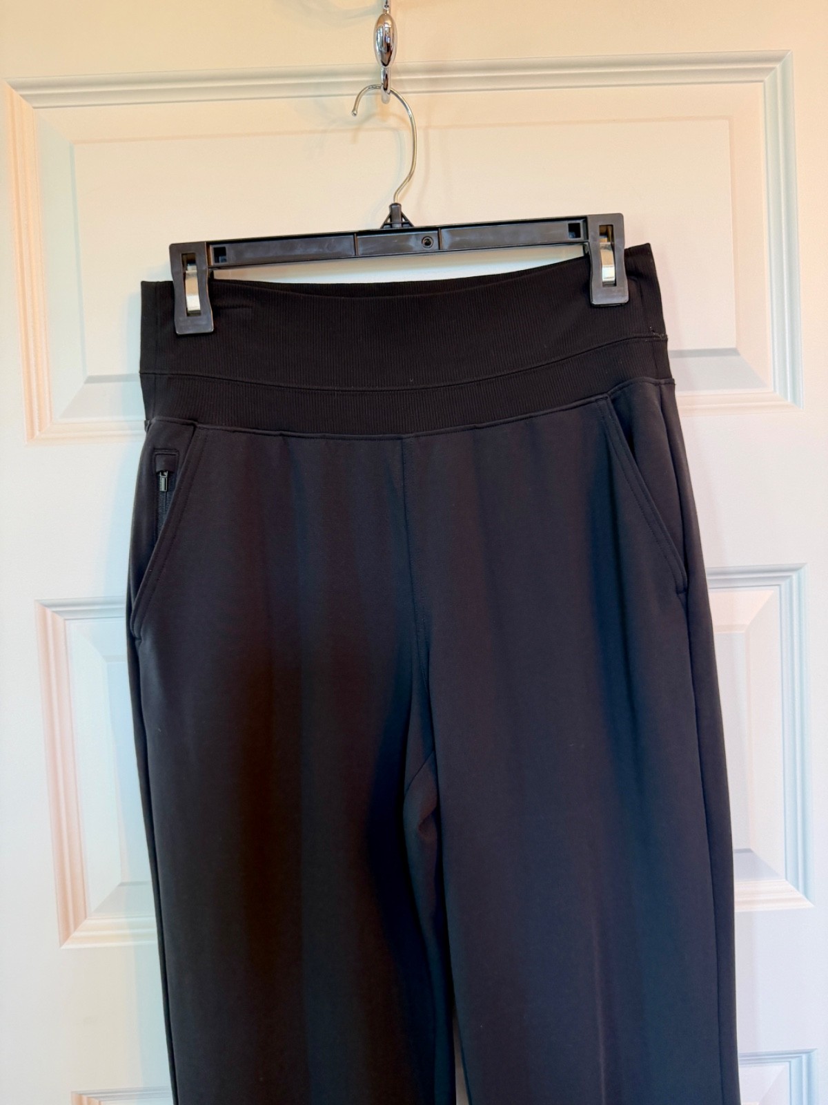 ATHLETA Venice High Rise Wide Leg Pant XS | Black | Split Hem ATHLETA Venice High Rise Wide Leg Pant XS | Black | Split Hem
