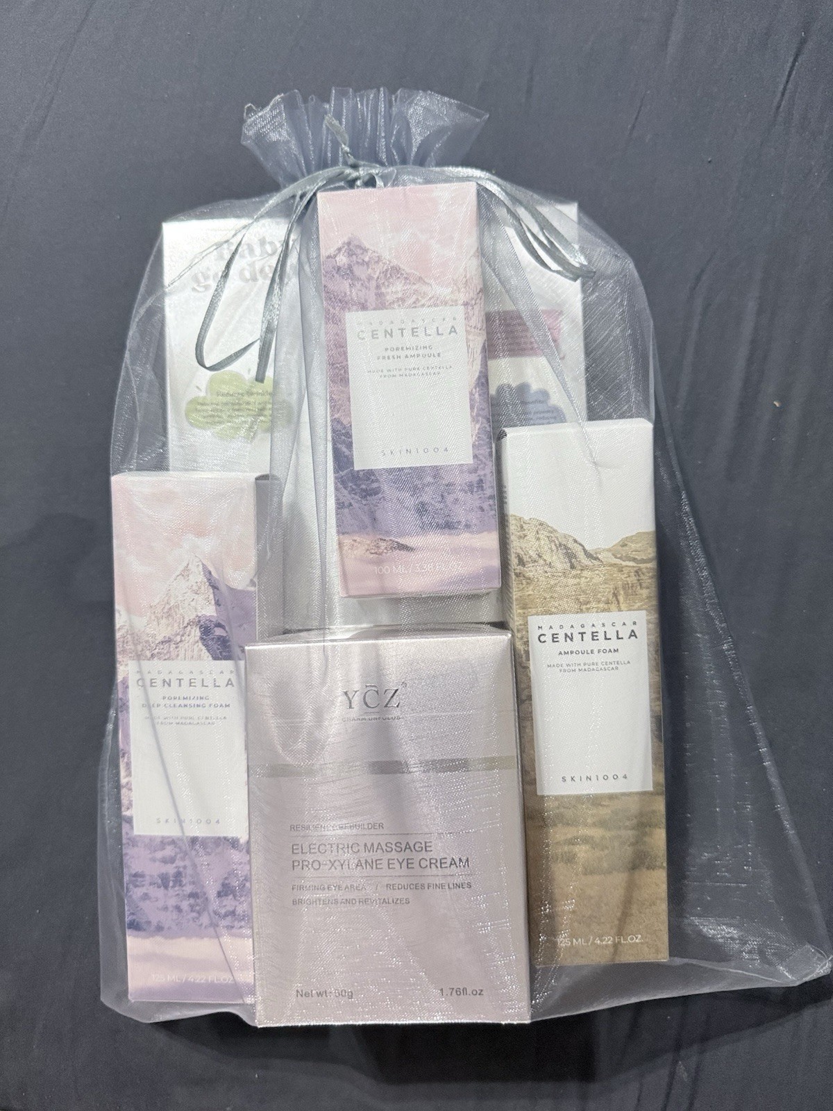 Premium K-Beauty & Anti-Aging Skincare Gift Bundle / SKIN1004 (5pcs Set)