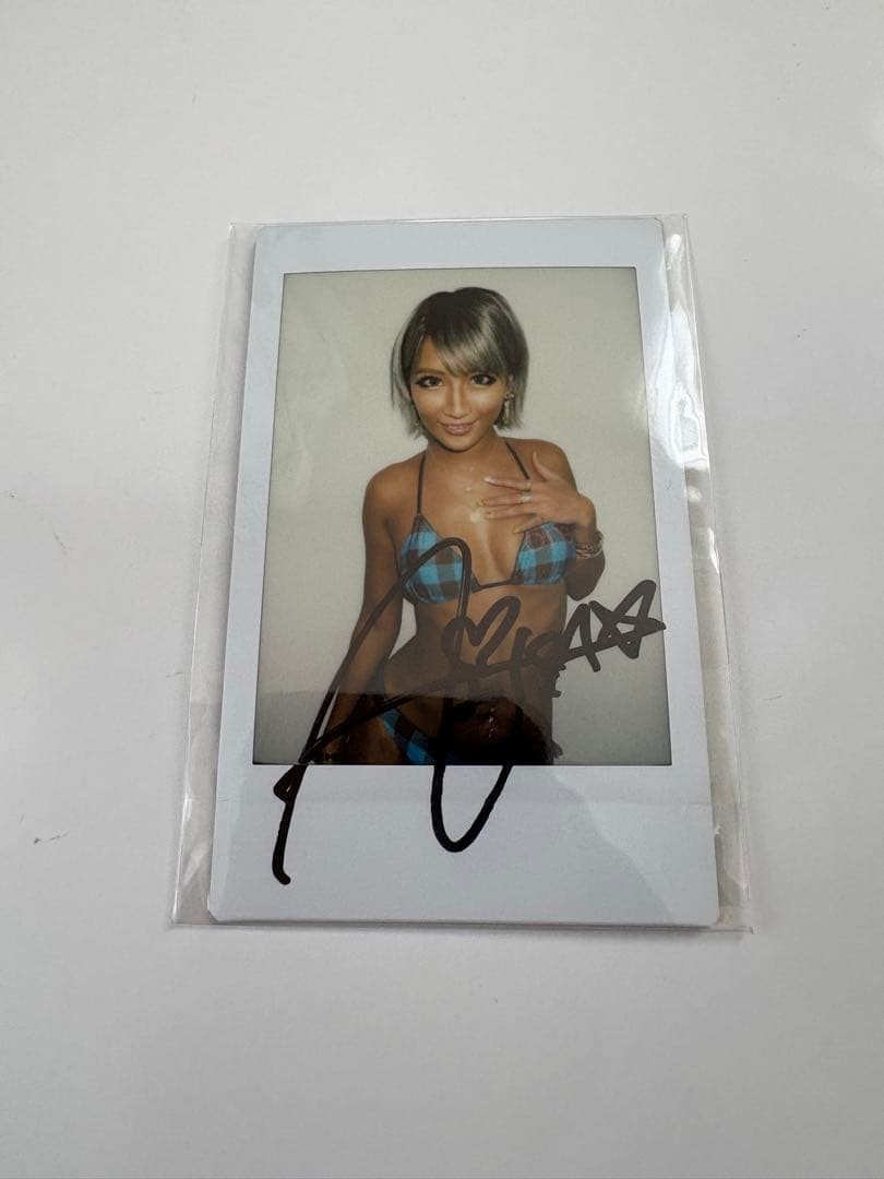 AIKA Auto Autographed Signed Cheki Photo Japan AIKA Auto Autographed Signed Cheki Photo Japan