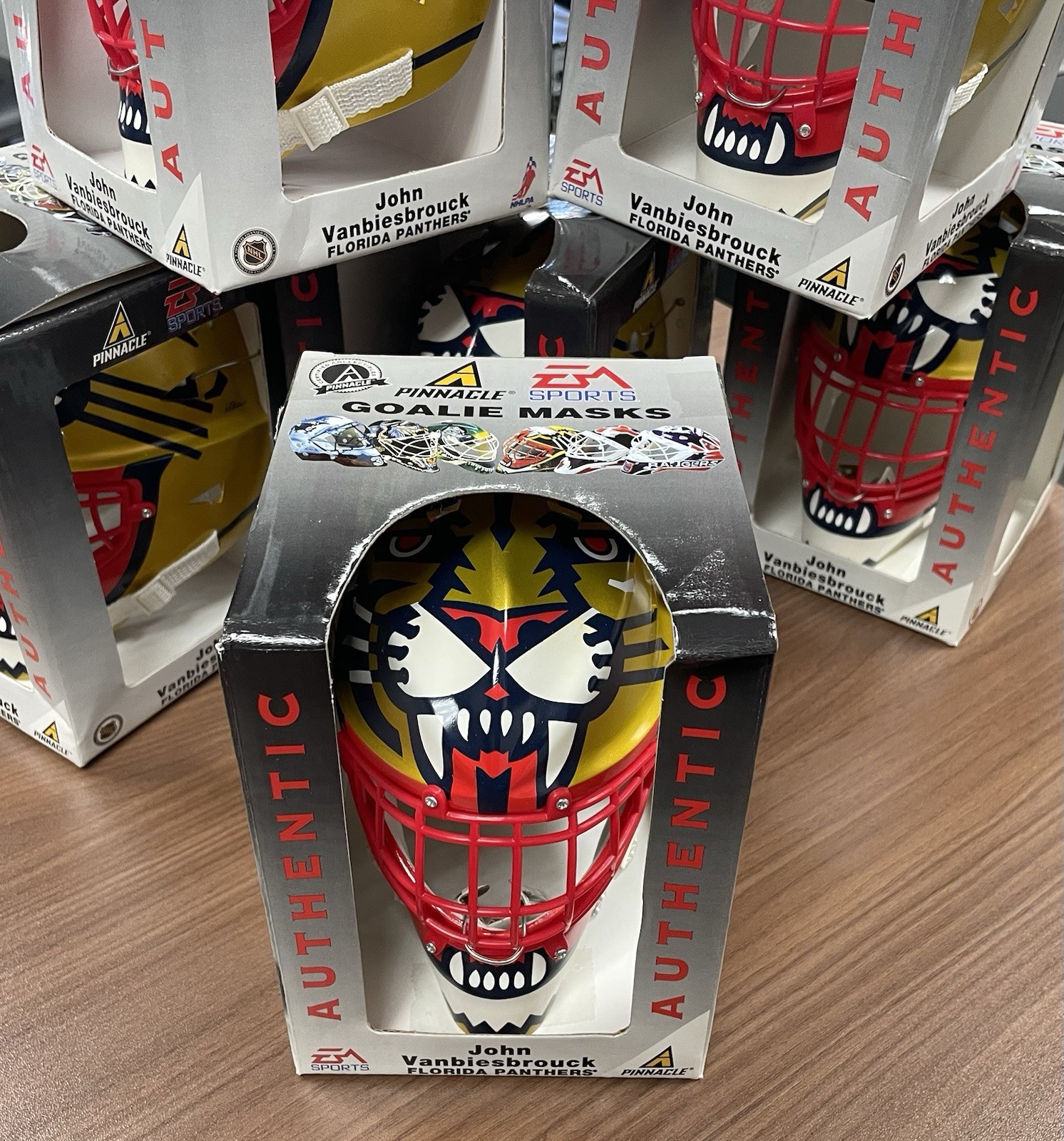 New John Vanbiesbrouck EA Sports NHL Mini Goalie Mask Florida Panthers Pinnacle