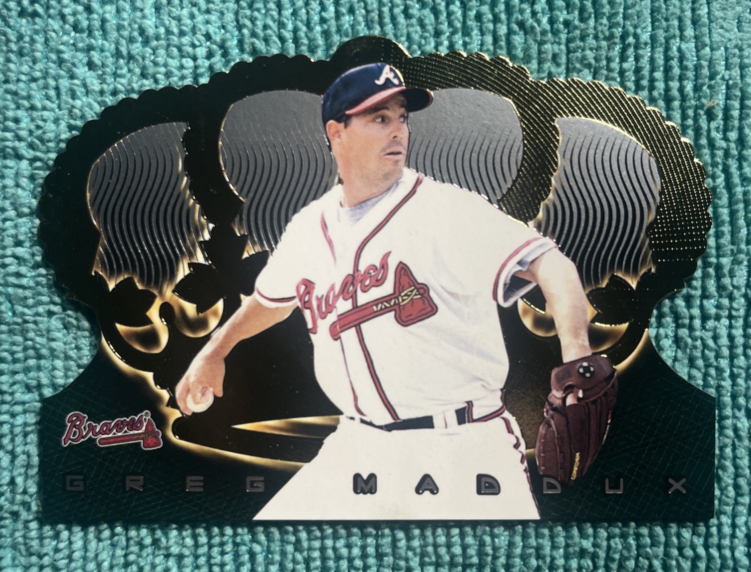 1999 Pacific Crown Royale GREG MADDUX Die Cut Card #16 **SCARCE** *HOF* **MINT** 1999 Pacific Crown Royale GREG MADDUX Die Cut Card #16 **SCARCE** *HOF* **MINT**