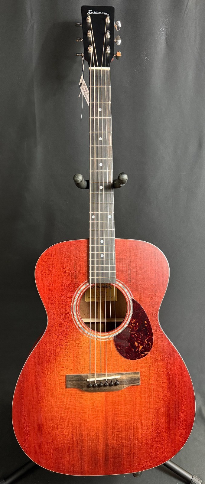 Eastman E1OM-CLA Orchestra Model Acoustic Guitar Classic Finish w/ Gig Bag (358)