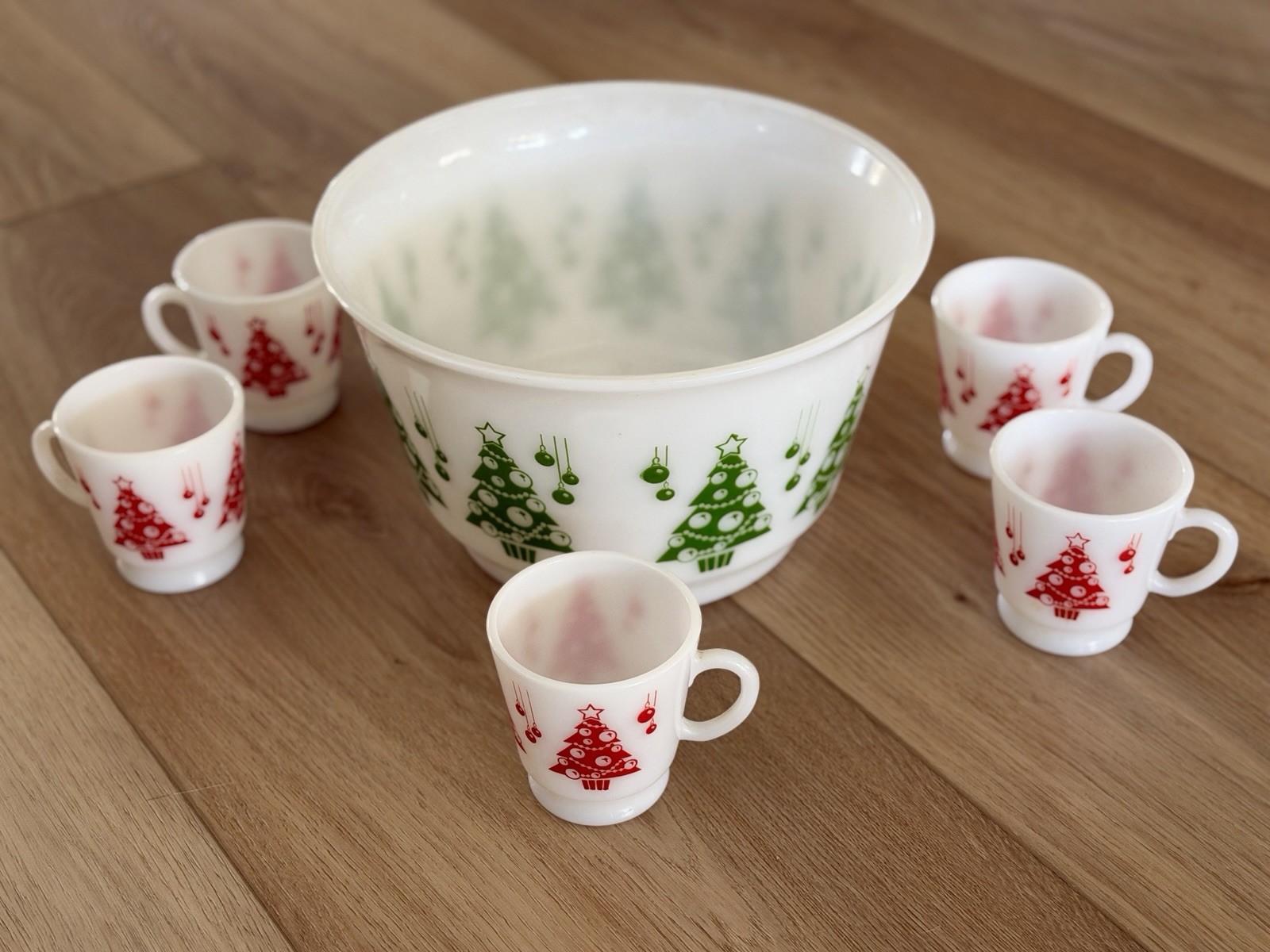 Vintage Hazel Atlas Christmas Punch Bowl Set Five Cups Trees Pattern Milk Glass