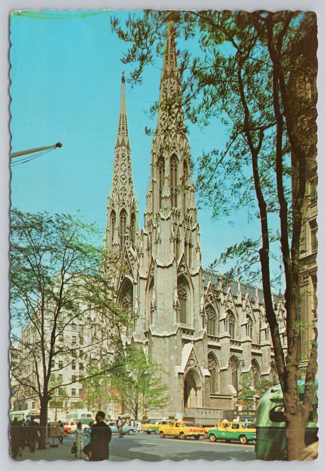 Postcard ~ St. Patrick’s Cathedral Church New York NY Busy Street View c1973