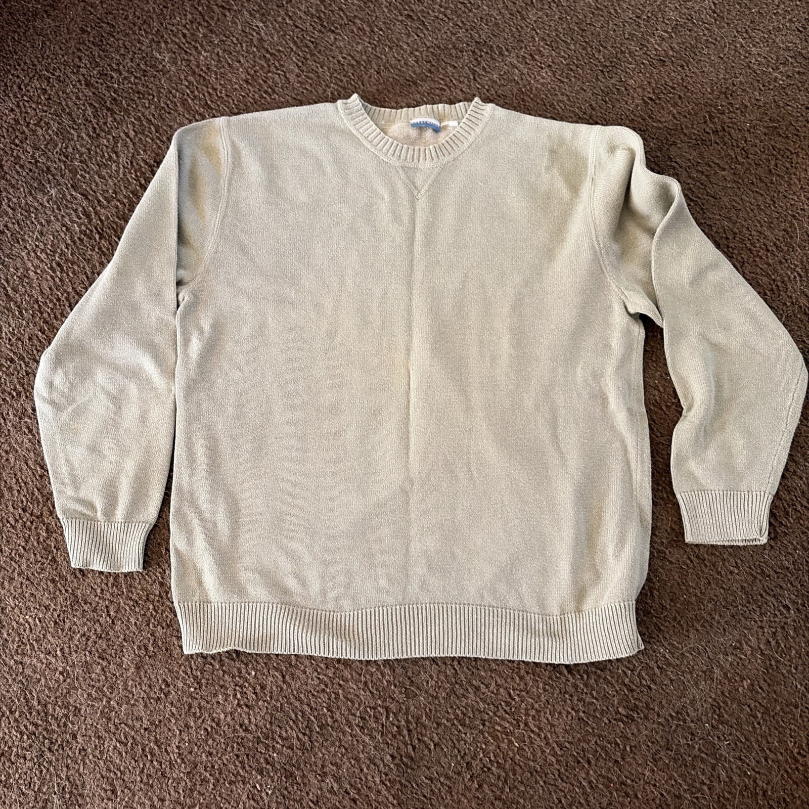 VINTAGE MENS PALE GREEN CREW NECK SWEATER LARGE 45 YEARS OLD