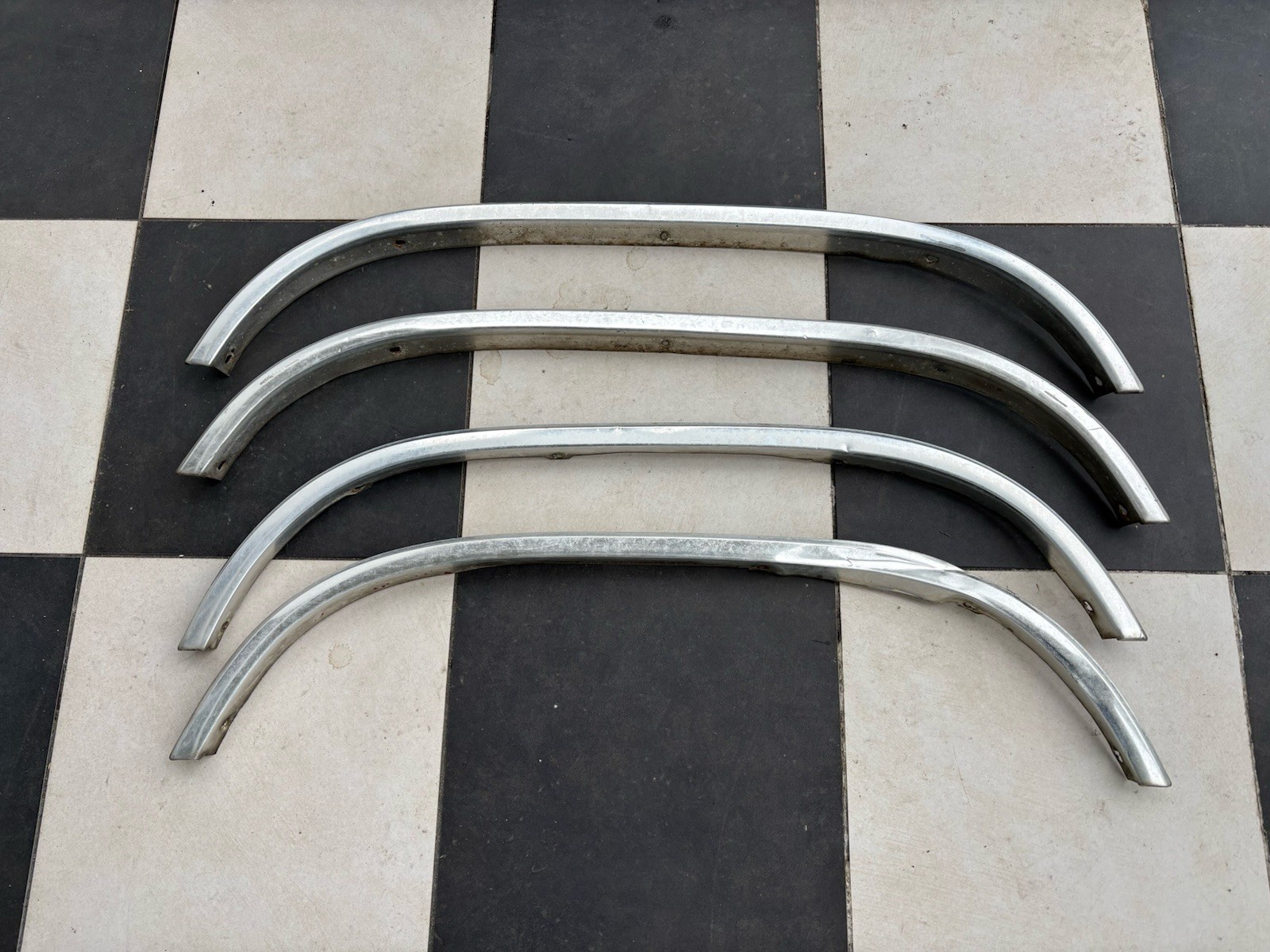 1981-1993 Dodge Ram D150 W150 Ramcharger Chrome Wheel Arch Molding Trim Truck