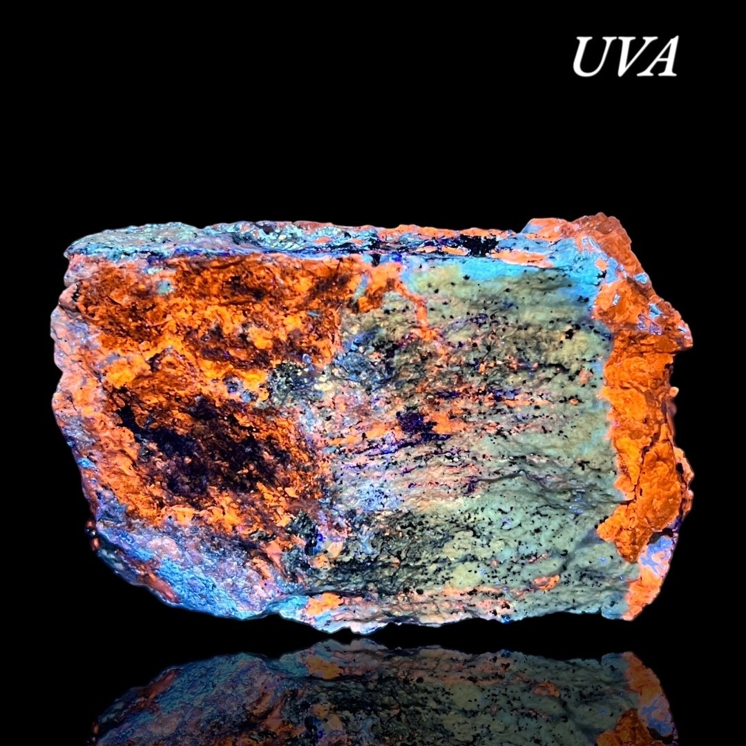 320 G Fluorescent Blue Afghanite Crystals W/Lazurite,Pyrite, Calcite Afghanistan 320 G Fluorescent Blue Afghanite Crystals W/Lazurite,Pyrite, Calcite Afghanistan