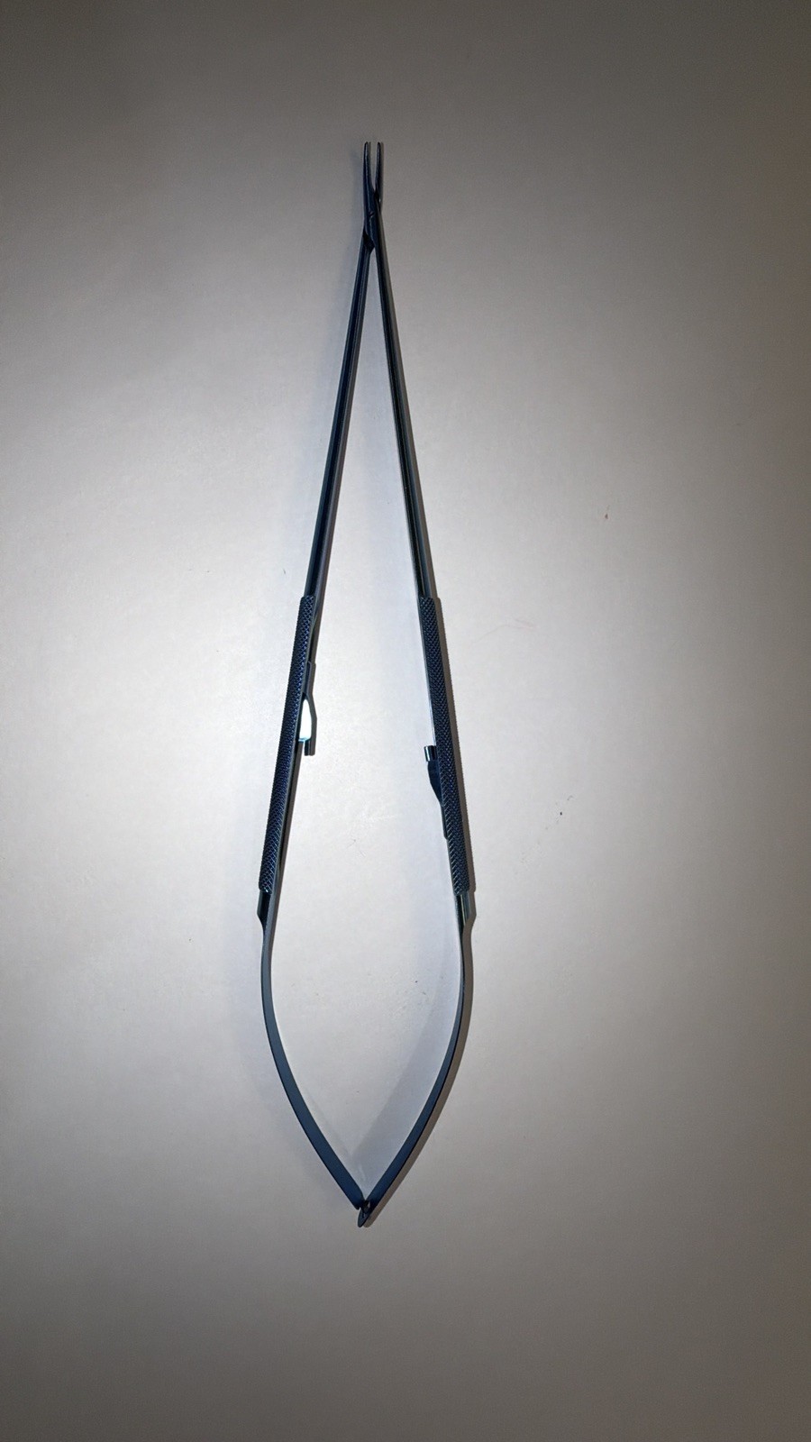 V. Mueller CH03204125 Cardiovascular Needle Holder Delicate Touch Dust Jaws 8.25