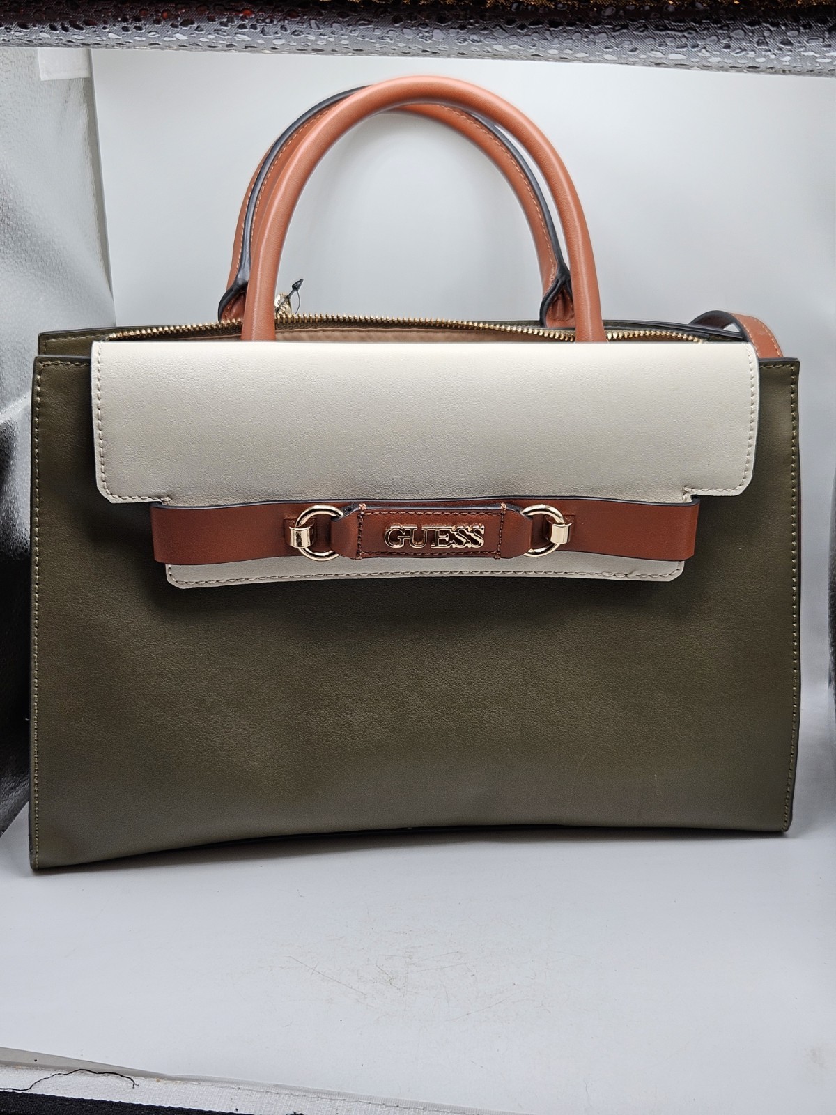 Guess Lorie Color Block Satchel In Green NWOT Guess Lorie Color Block Satchel In Green NWOT