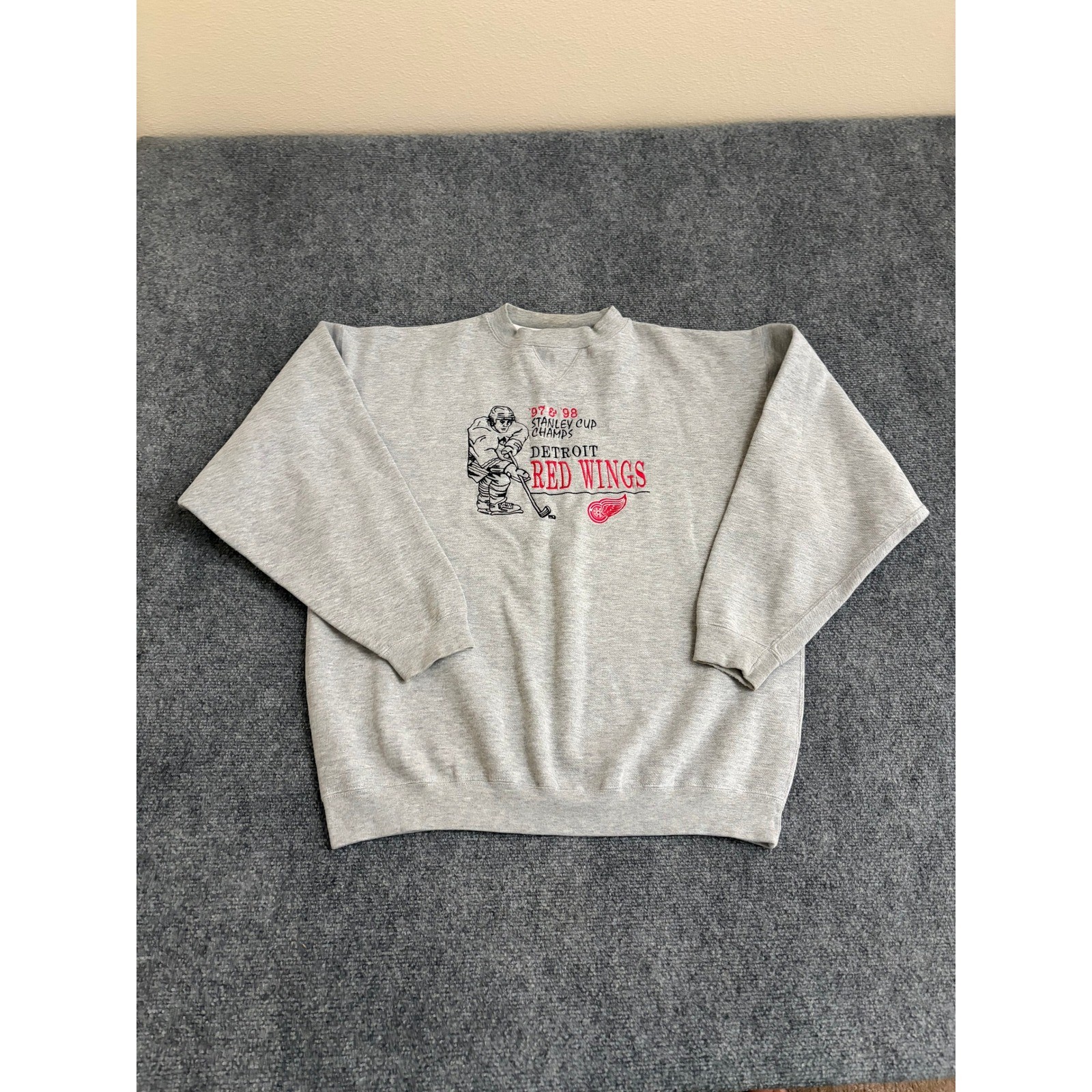 Vintage Cadre Athletic Detroit Red Wings 97 98 Stanley Cup Champs Sweatshirt L Vintage Cadre Athletic Detroit Red Wings 97 98 Stanley Cup Champs Sweatshirt L