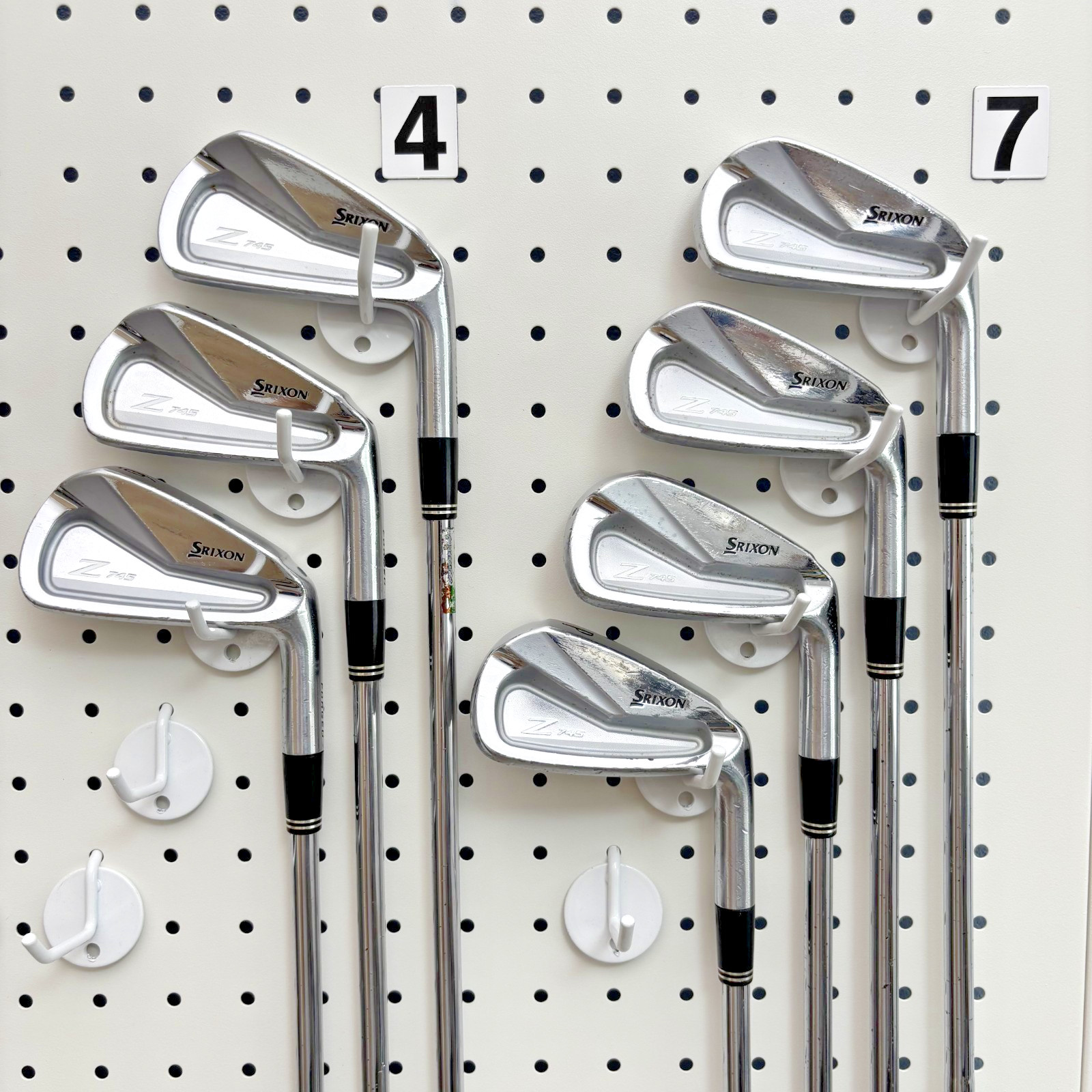 Dunlop Srixon Z745  Iron Set 7pcs 4-Pw Stiff Flex Dynamic Gold S200 RH