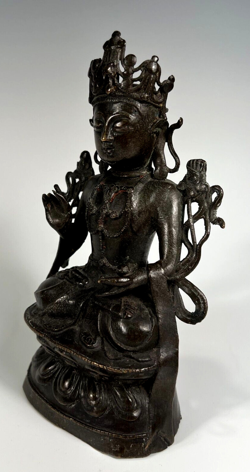 China Chinese Bronze Seated Bodhisattva Pusa on Lotus Ming Dynasty 16-17th c.