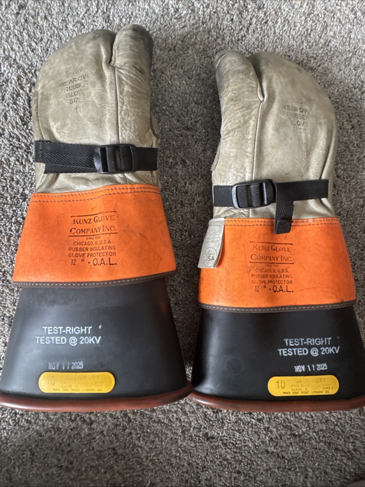 Pair Salisbury 20kV Tested Rubber Gloves + Kunz 11 Leather Mits + Bag KLEIN VOLT