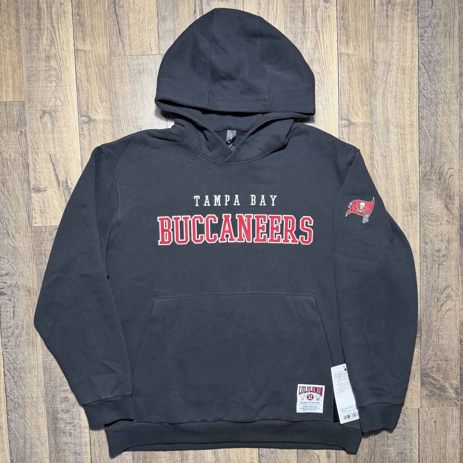 Tampa Bay Buccaneers Lululemon Steady State Pullover Hoodie Black Mens’s XL $168 Tampa Bay Buccaneers Lululemon Steady State Pullover Hoodie Black Mens’s XL $168