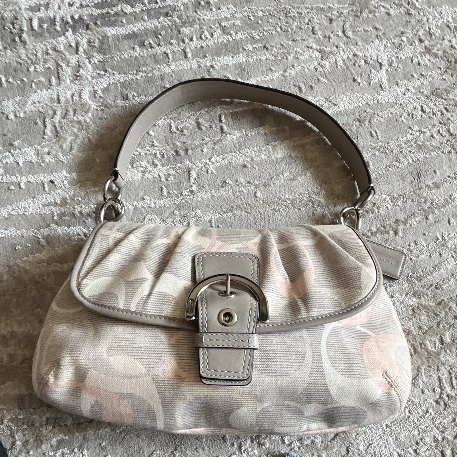 RARE, Authentic coach bag style F19238￼