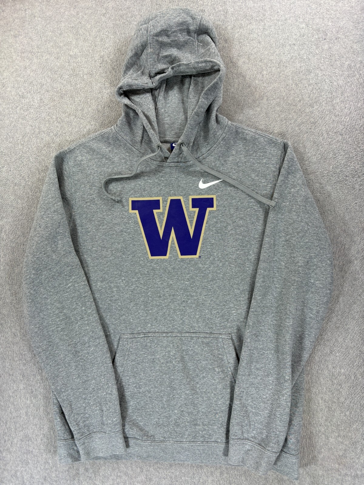 Washington Huskies Nike Screened Logo Campus Hoodie Sweatshirt (Men\'s Large)