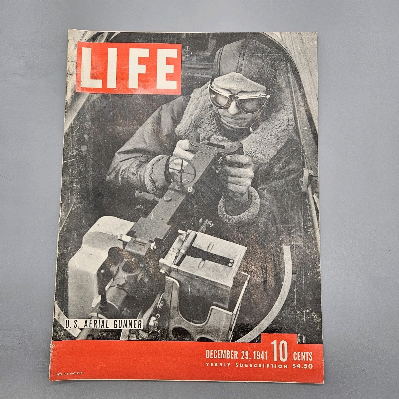 Vintage December 29, 1941 LIFE Magazine - WWII - U.S. AERIAL GUNNER Vintage December 29, 1941 LIFE Magazine - WWII - U.S. AERIAL GUNNER