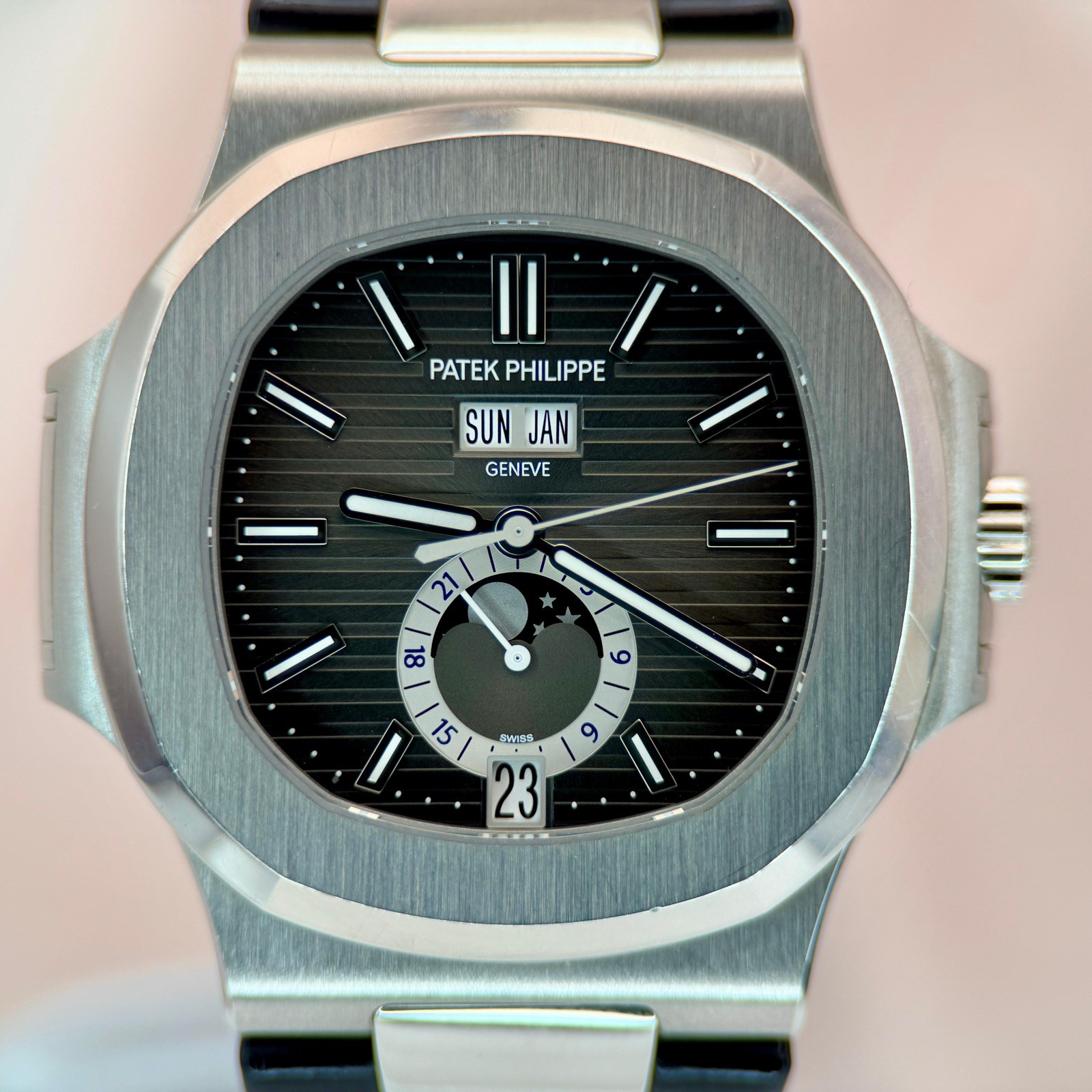 Patek Philippe Nautilus 5726A-001 - Annual Calendar “Javier Bardem”- Full Set 