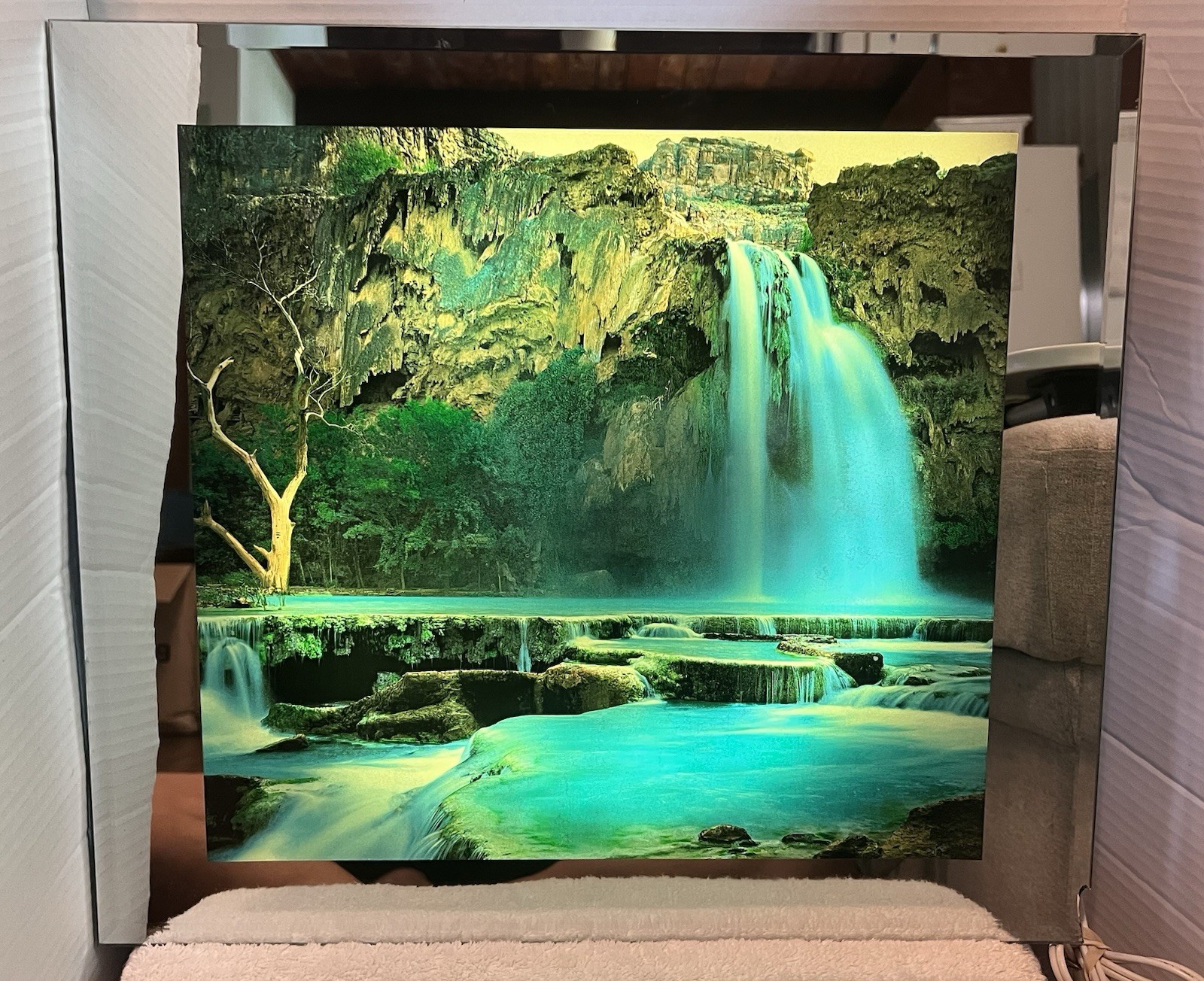 Vtg Moving Motion Waterfall Picture Mirrored Frame Water/Bird Sounds Light-Up Vtg Moving Motion Waterfall Picture Mirrored Frame Water/Bird Sounds Light-Up