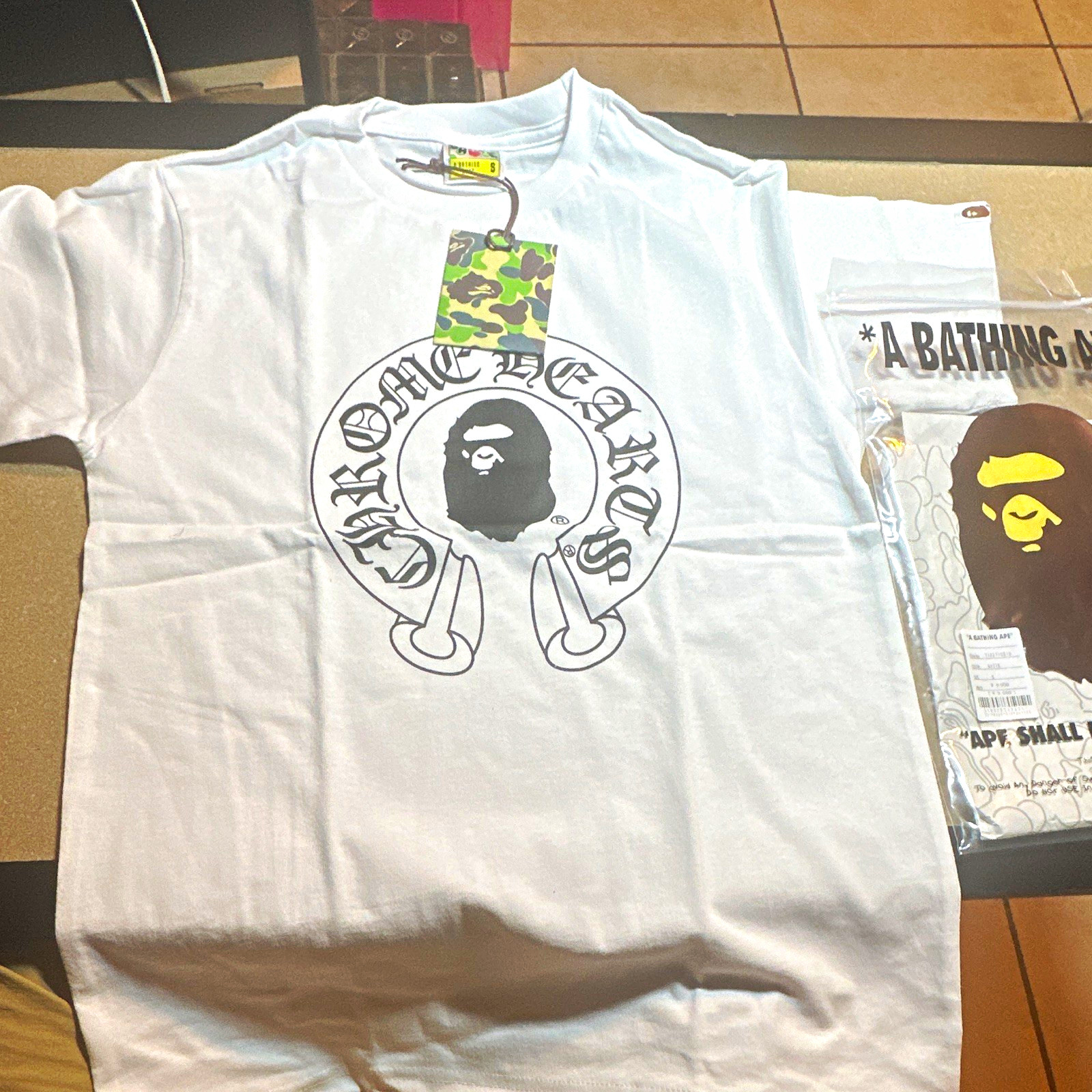 A Bathing Ape BAPE White Graphic Print Logo Double-Sided Tee Crew Neck Men’s S A Bathing Ape BAPE White Graphic Print Logo Double-Sided Tee Crew Neck Men’s S