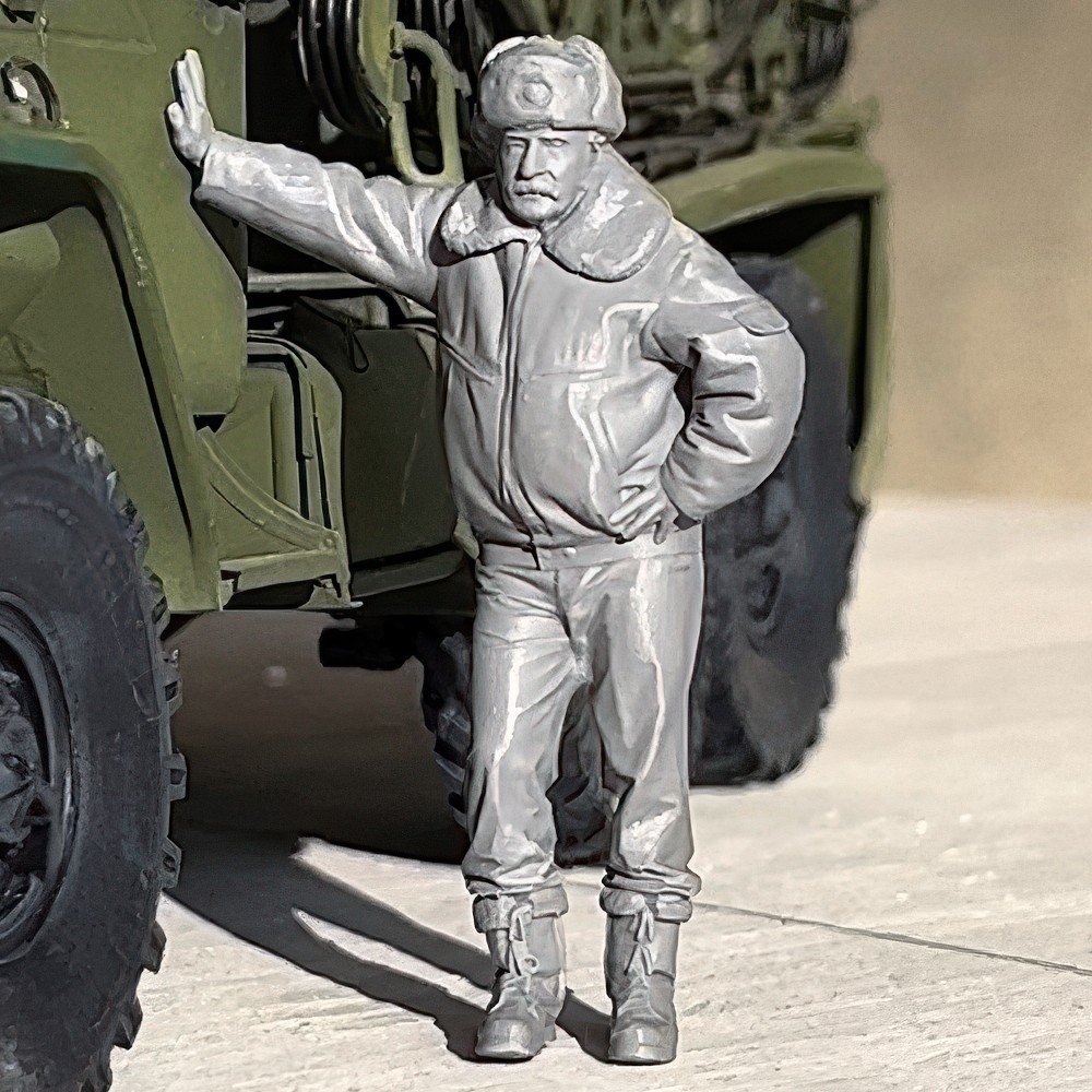1/35 Resin Figure Civilian Truck Driver Standing Pose Unpainted Unassembled 1/35 Resin Figure Civilian Truck Driver Standing Pose Unpainted Unassembled