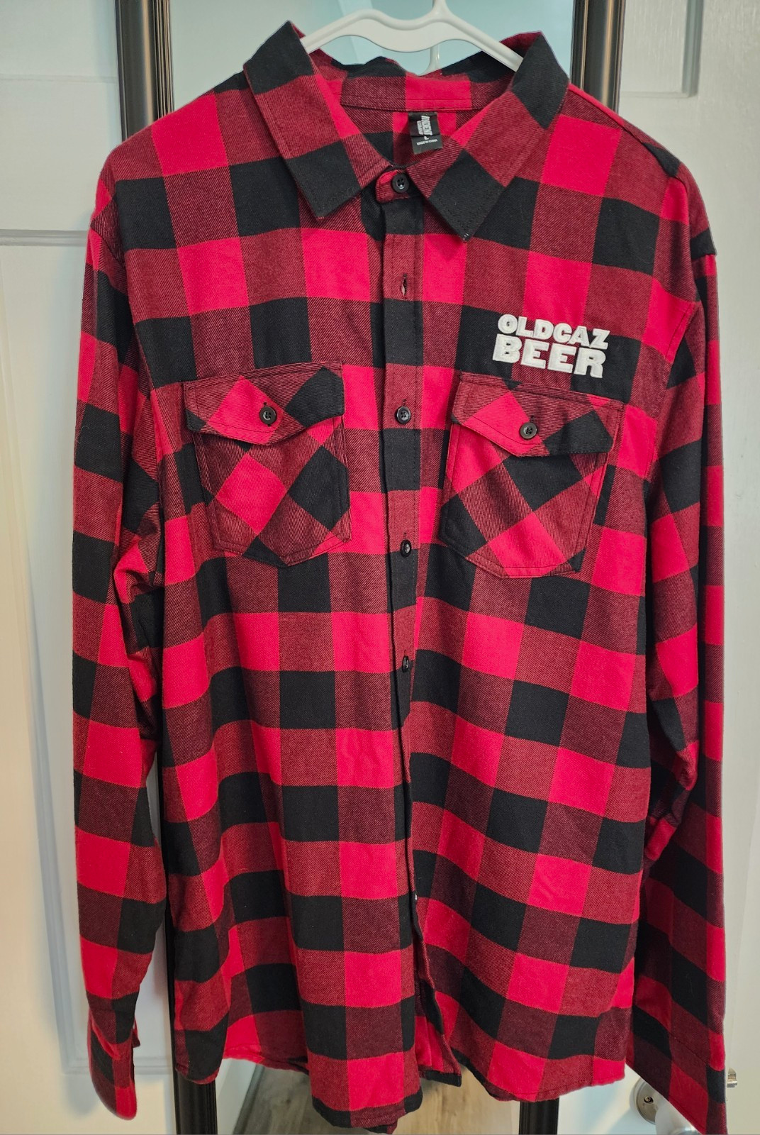 Independent Trading Co Red/Black Plaid Flannel Button-Up No42\