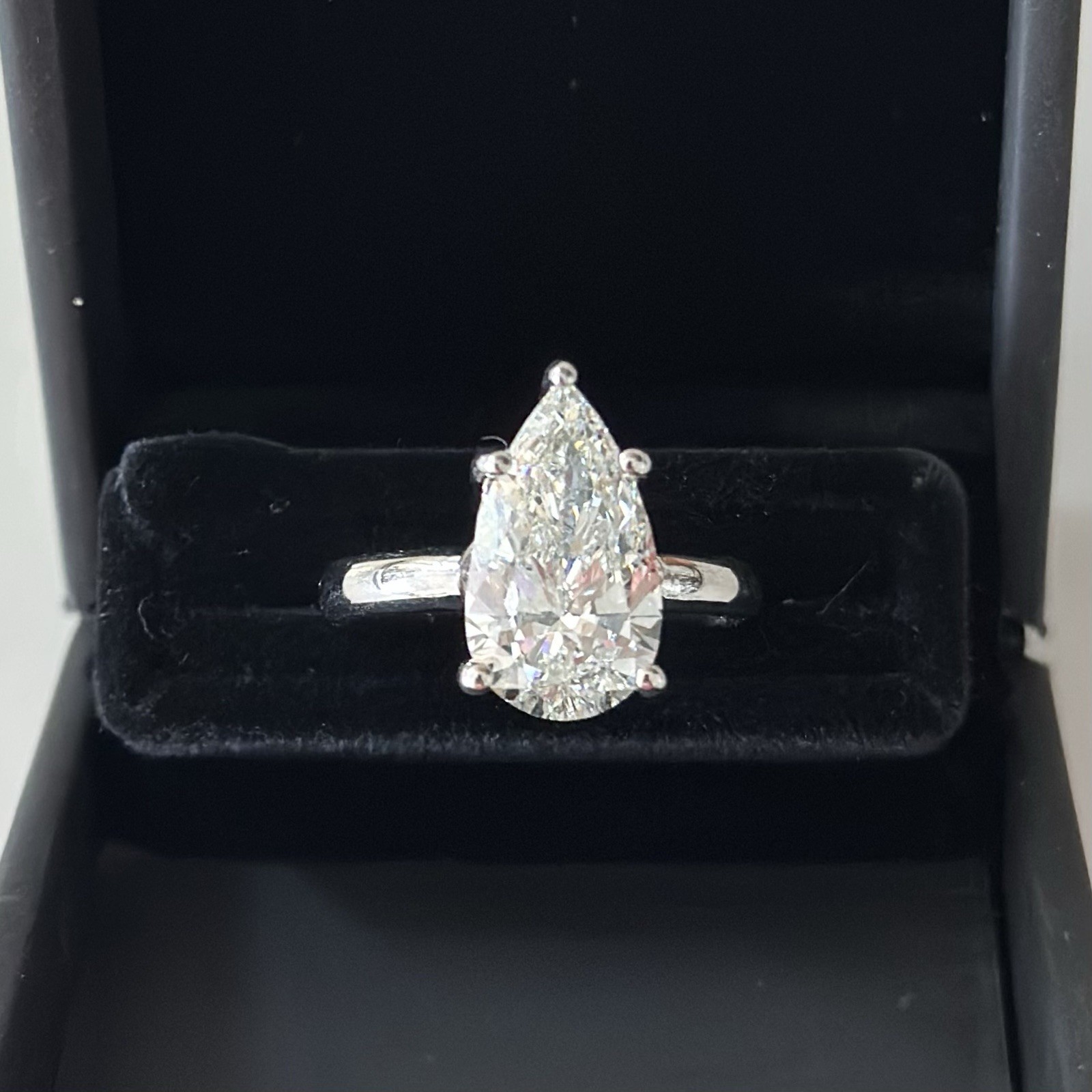 4.24 Ct  Lab Created Pear 5-Prong Solitaire Ring G SI1 IGI Certified CVD Diamond