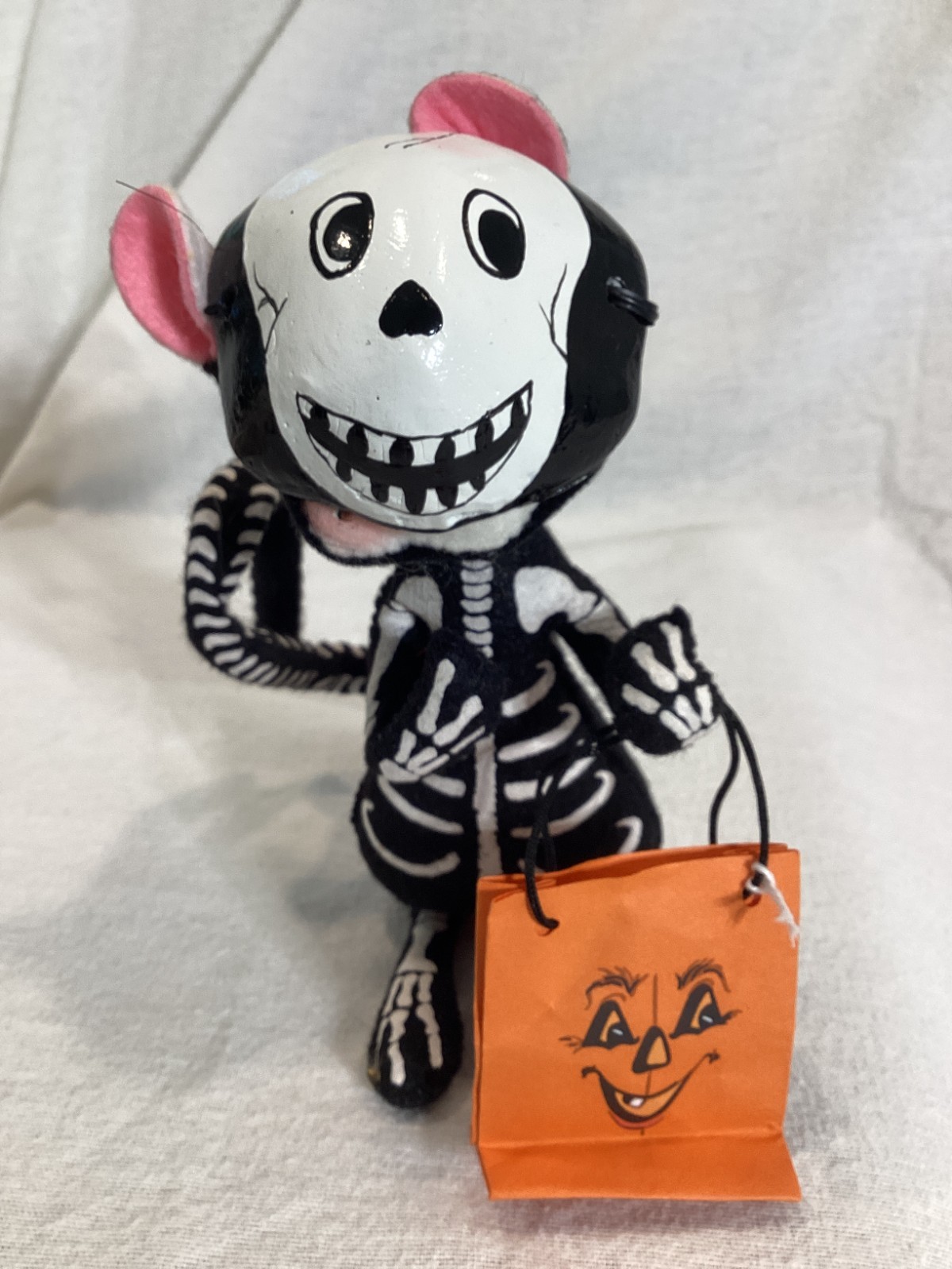 Annalee Halloween Skeleton Trick or Treat Mouse w/Mask 6\