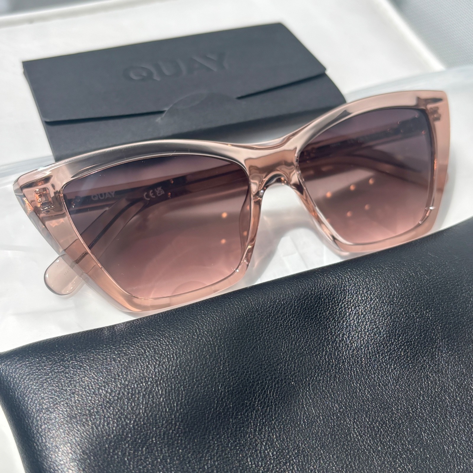 NEW Quay Set In Stone Sunglasses Women Doe Transparent Gradient Rose Cat Eye NEW Quay Set In Stone Sunglasses Women Doe Transparent Gradient Rose Cat Eye