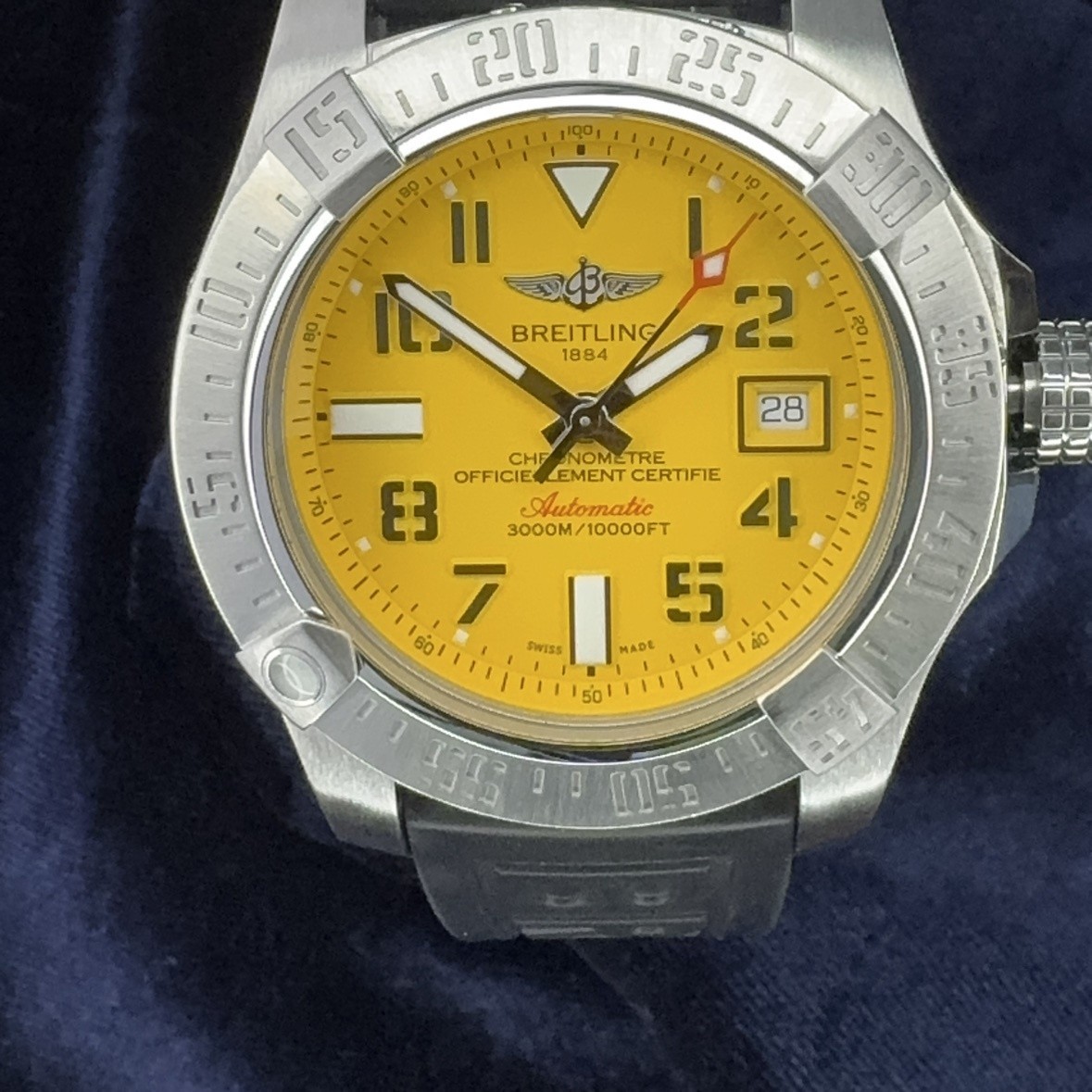Breitling Avenger II Seawolf A17331 45mm Yellow Dial Automatic Chronometer 3000m