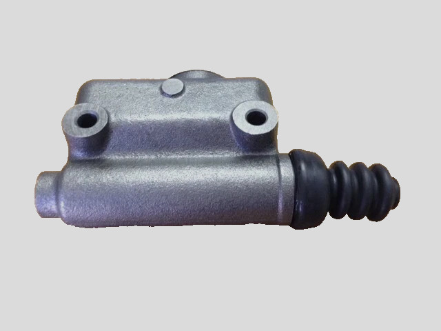 New Cushman OEM Master Cylinder  1\