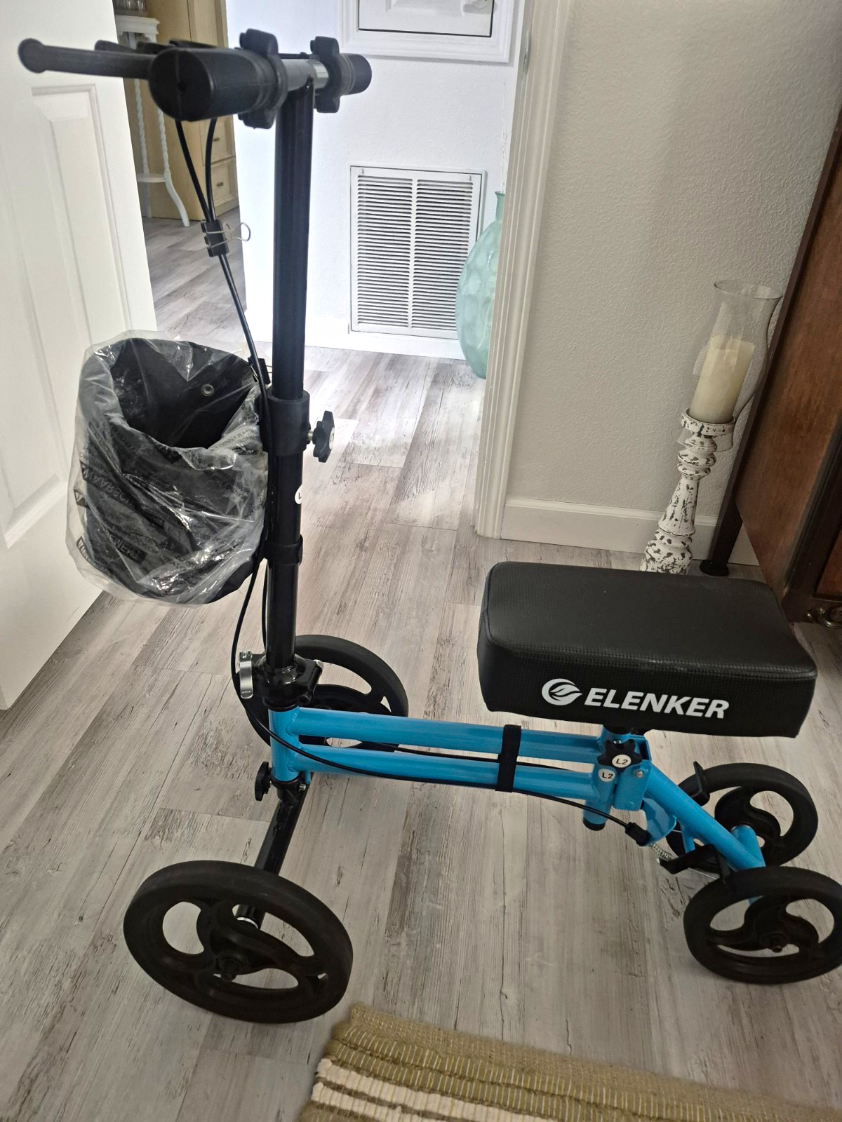 Elenker 4-Wheel Knee Walker Scooter Adjustable Height w/  Seat And Handle Bar.