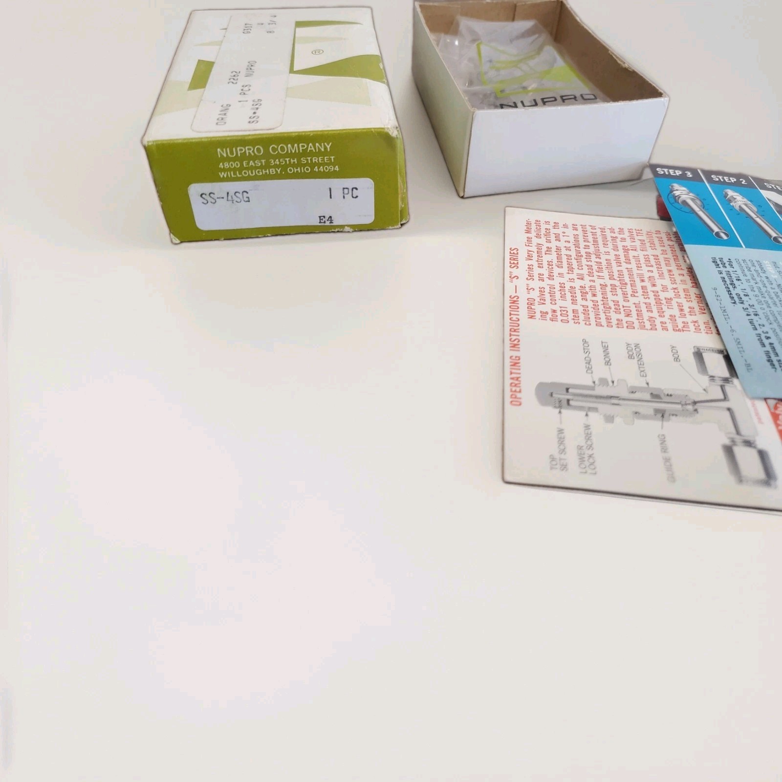 Swagelok Nupro SS-4SG Medium Flow Angle Pattern Metering Valve FNSP Swagelok Nupro SS-4SG Medium Flow Angle Pattern Metering Valve FNSP