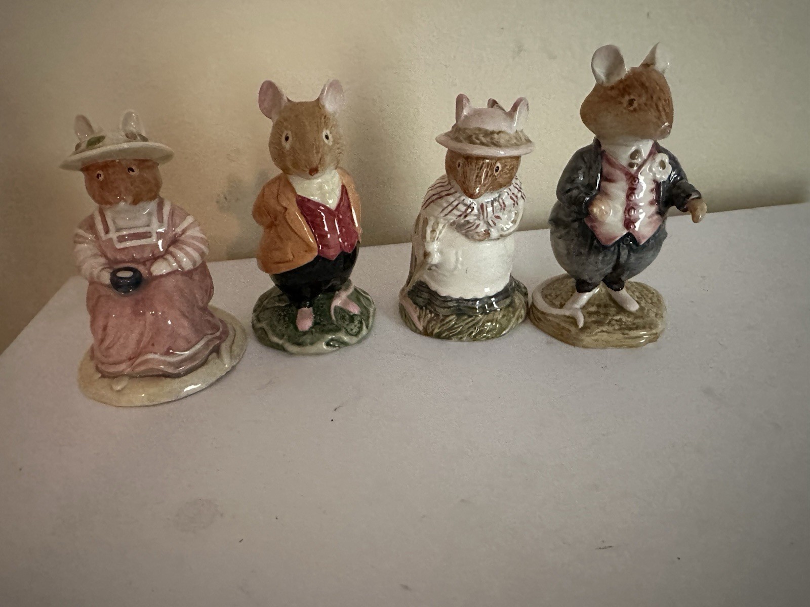 Royal Doulton/Beswick Brambly Hedge Mouse Figurines Lot of 4 Hand Painted Royal Doulton/Beswick Brambly Hedge Mouse Figurines Lot of 4 Hand Painted