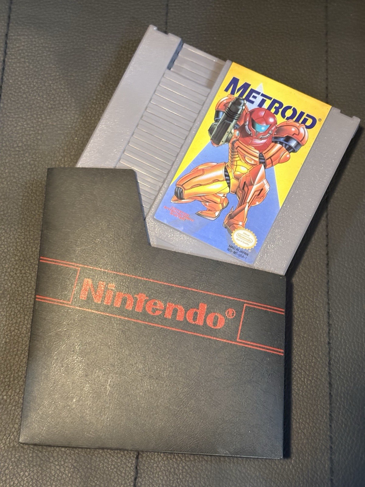 Authentic NES Metroid Yellow Label Great Cond. -Cartridge & Original NES Sleeve