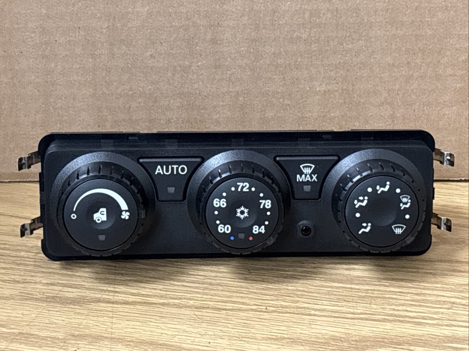 NEW PACCAR OEM HEAT / AC TEMPERATURE CONTROL PANEL ASSEMBLY UNIT ~ F21-1028-13B1