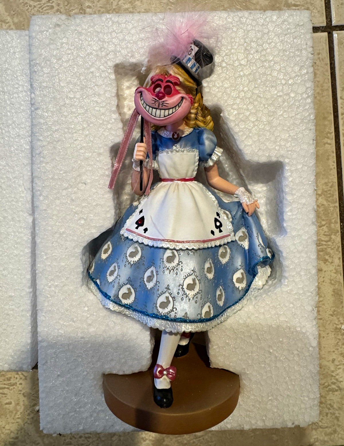 Enesco Disney Showcase Alice in Wonderland 65th Anniversary Masquerade 6.5in