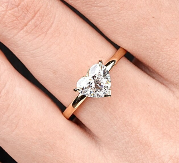 IGI 3.00Ct Heart VS1 Lab Grown Diamond Solitaire Wedding Ring 14K Yellow Gold