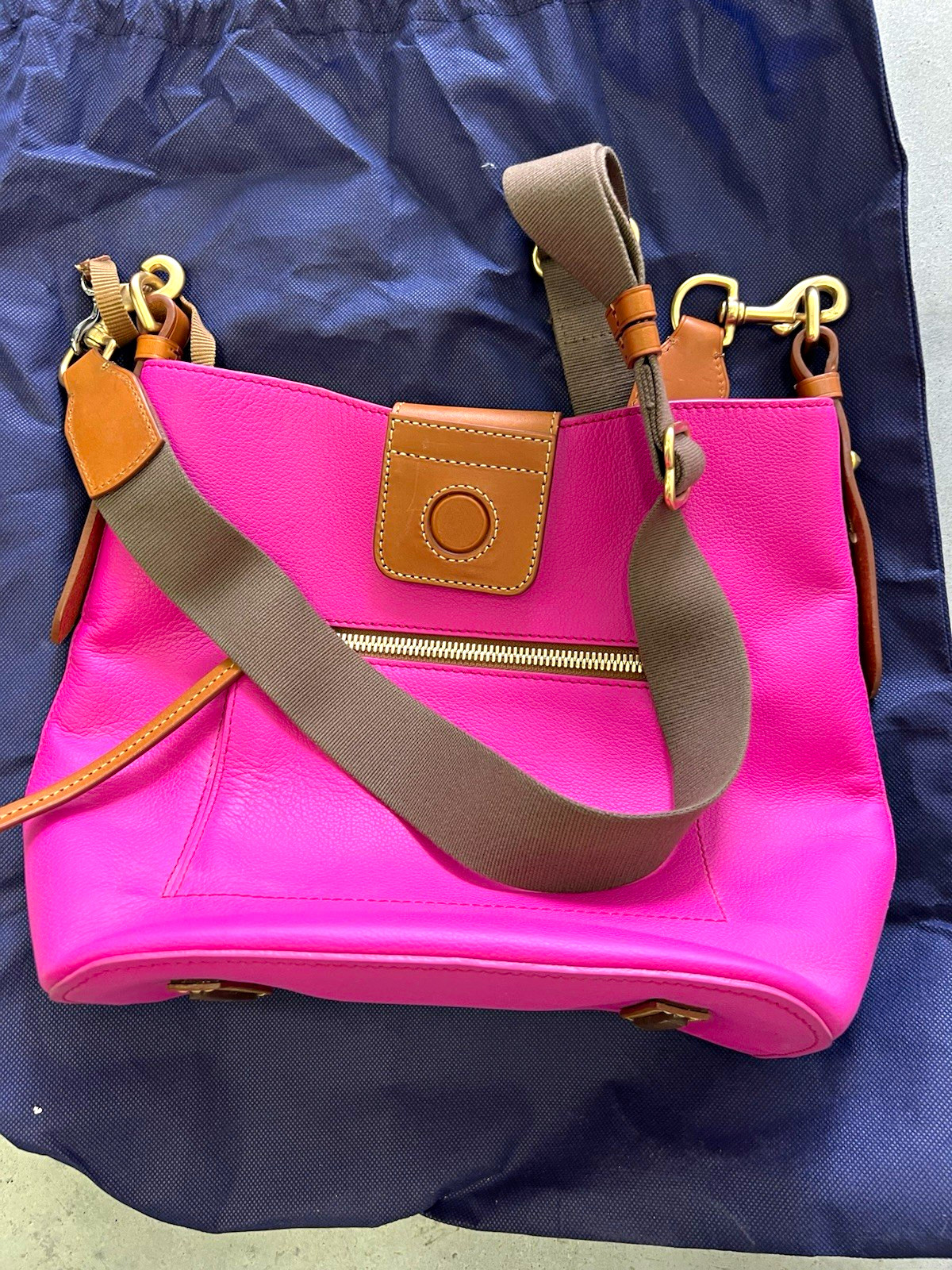 NWOT Dooney & Bourke Raleigh Roxy Pink Leather Shoulder Bag w/ Dust Bag