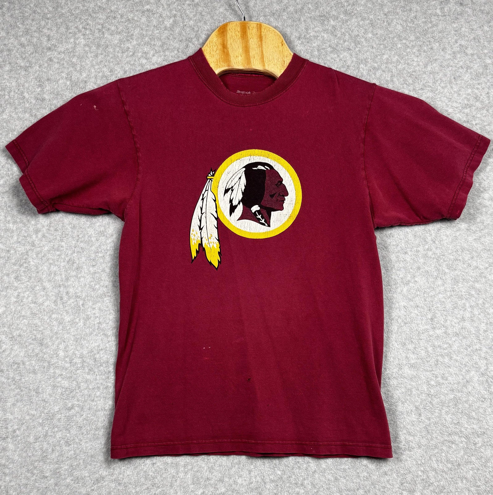 Washington Redskind Shirt Boys Medium Red NFL Football Reebok Youth Graphic Tee