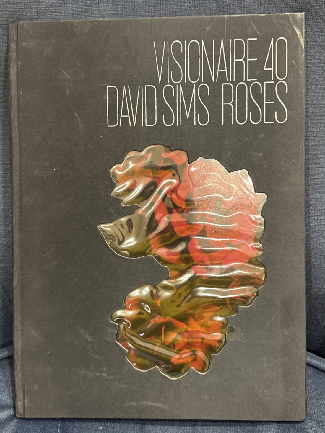 VISIONAIRE No.40 DAVID SIMS ROSES Limited to 3000 copies signed VISIONAIRE No.40 DAVID SIMS ROSES Limited to 3000 copies signed
