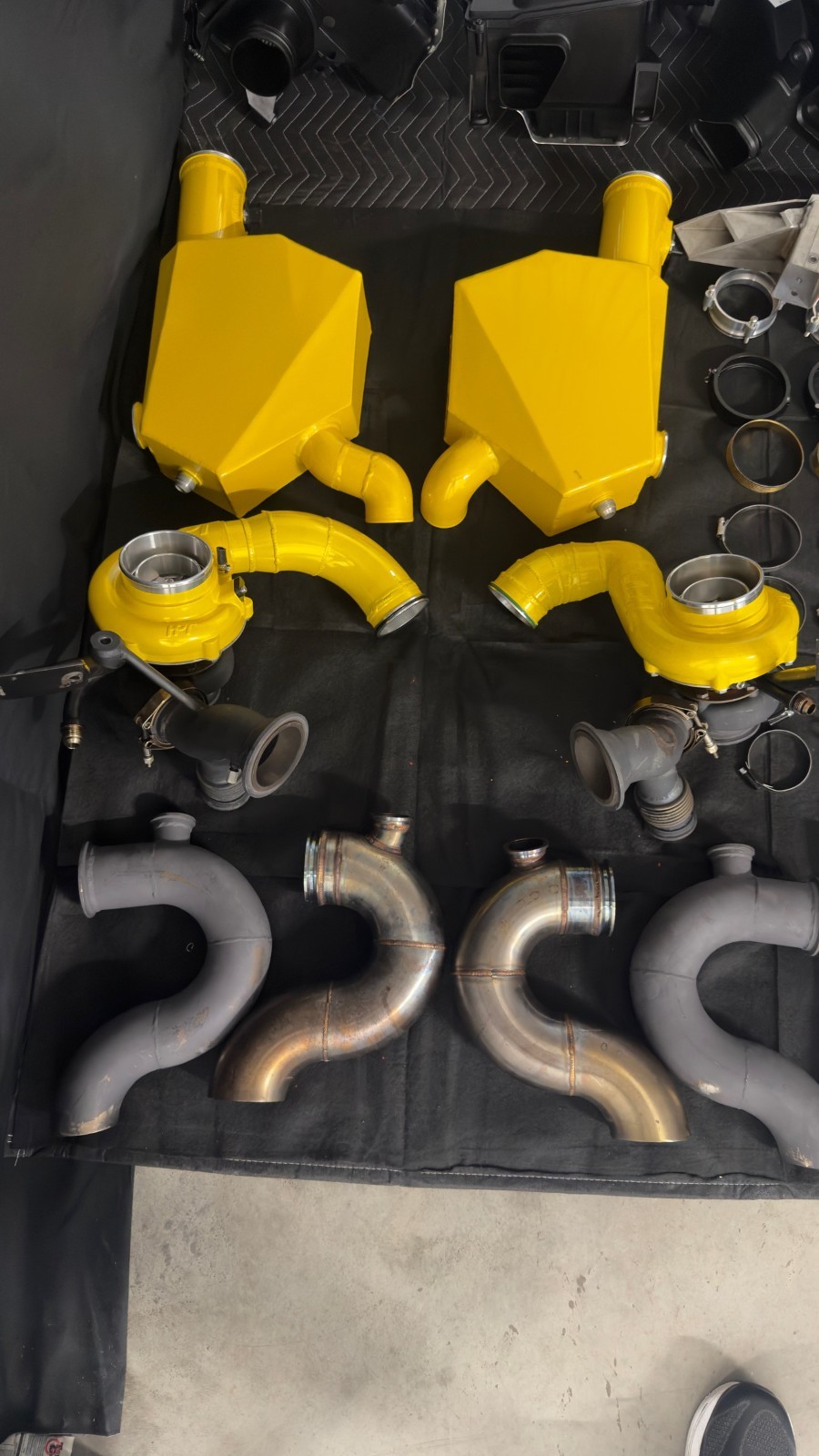 Lamborghini Huracan Audi R8 Twin Turbo Kit HPT 6466 Intercoolers Exhaust 1150HP