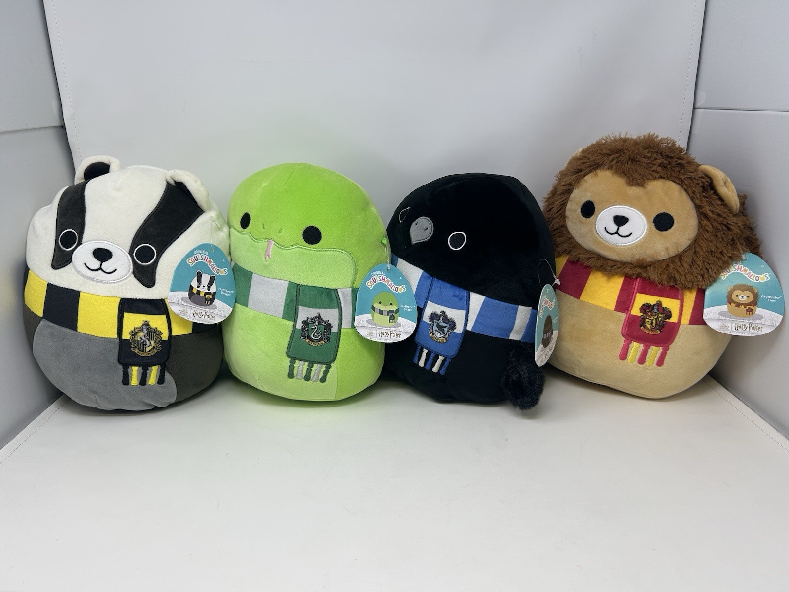 Harry Potter Squishmallows 10” Set (Gryffindor Ravenclaw Slytherin Hufflepuff) Harry Potter Squishmallows 10” Set (Gryffindor Ravenclaw Slytherin Hufflepuff)