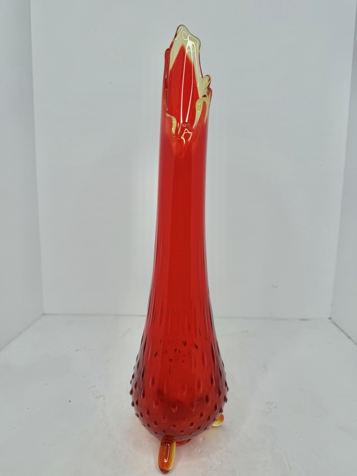 VINTAGE MCM L.E. SMITH AMBERINA 3 TOE HOBNAIL SWUNG VASE 14.25” VINTAGE MCM L.E. SMITH AMBERINA 3 TOE HOBNAIL SWUNG VASE 14.25”