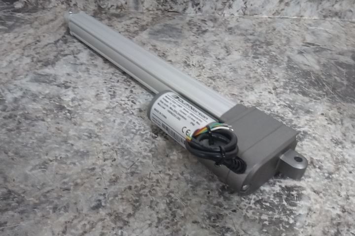 Duff-Norton LT225-1-250P 9.8 In Stroke Length 12VDC Linear Actuator