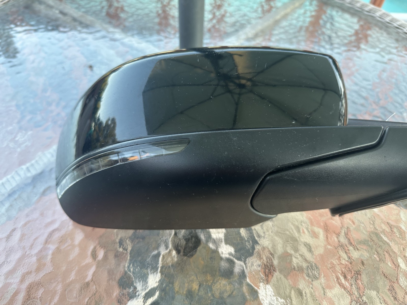 14-20 Maserati Quattroporte Right Front Mirror 026669 Please see pictures 14-20 Maserati Quattroporte Right Front Mirror 026669 Please see pictures