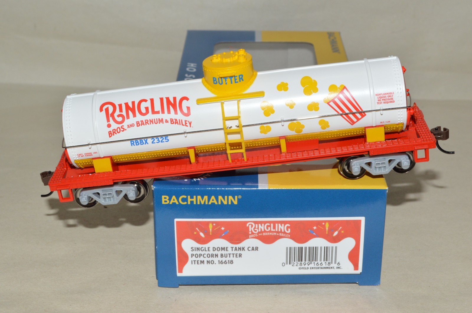 HO Bachmann Silver Series Ringling Bros Circus popcorn butter tank car train
