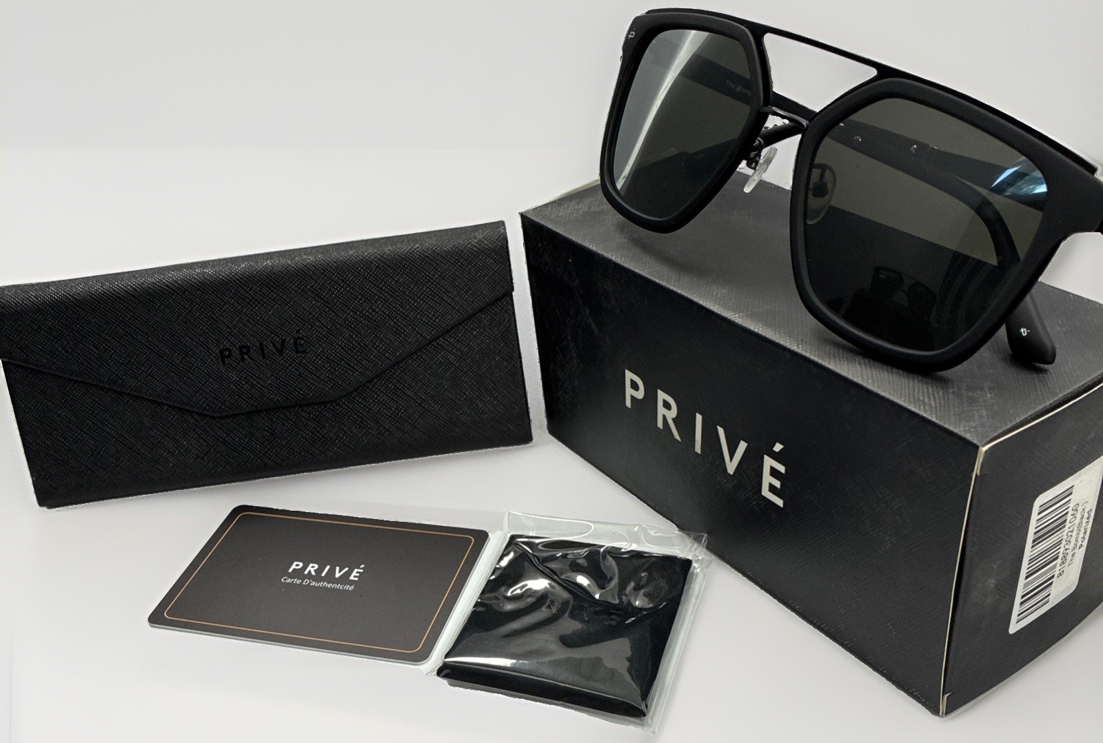 Prive Revaux The Bomb Sunglasses Black Frame and Silver Mirror Lens Polarized Prive Revaux The Bomb Sunglasses Black Frame and Silver Mirror Lens Polarized