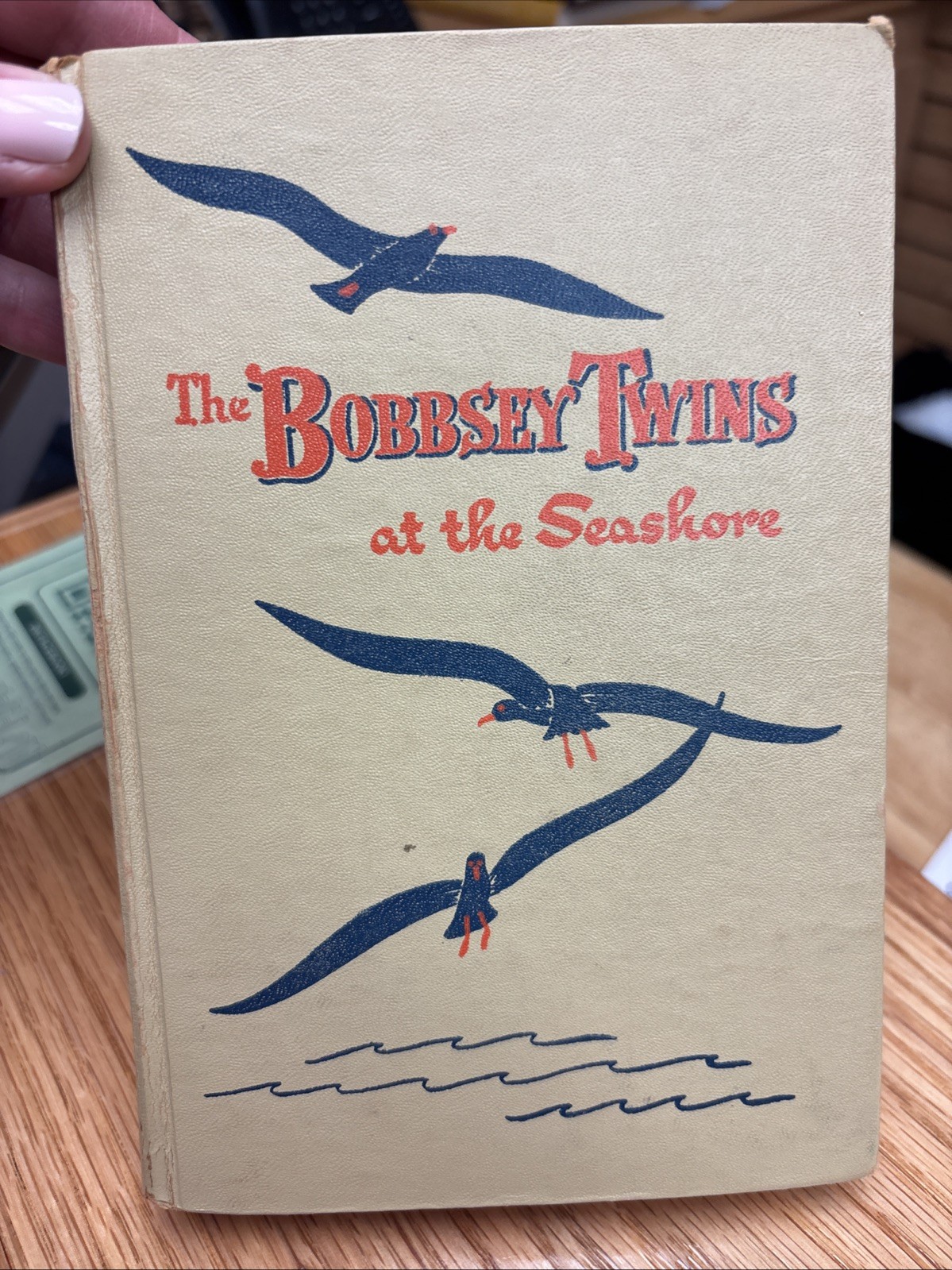 THE BOBBSEY TWINS AT THE SEASHORE by LAURA LEE HOPE Vtg 1950. HC